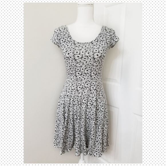 Aeropostale Dresses & Skirts - AEROPOSTALE floral dress